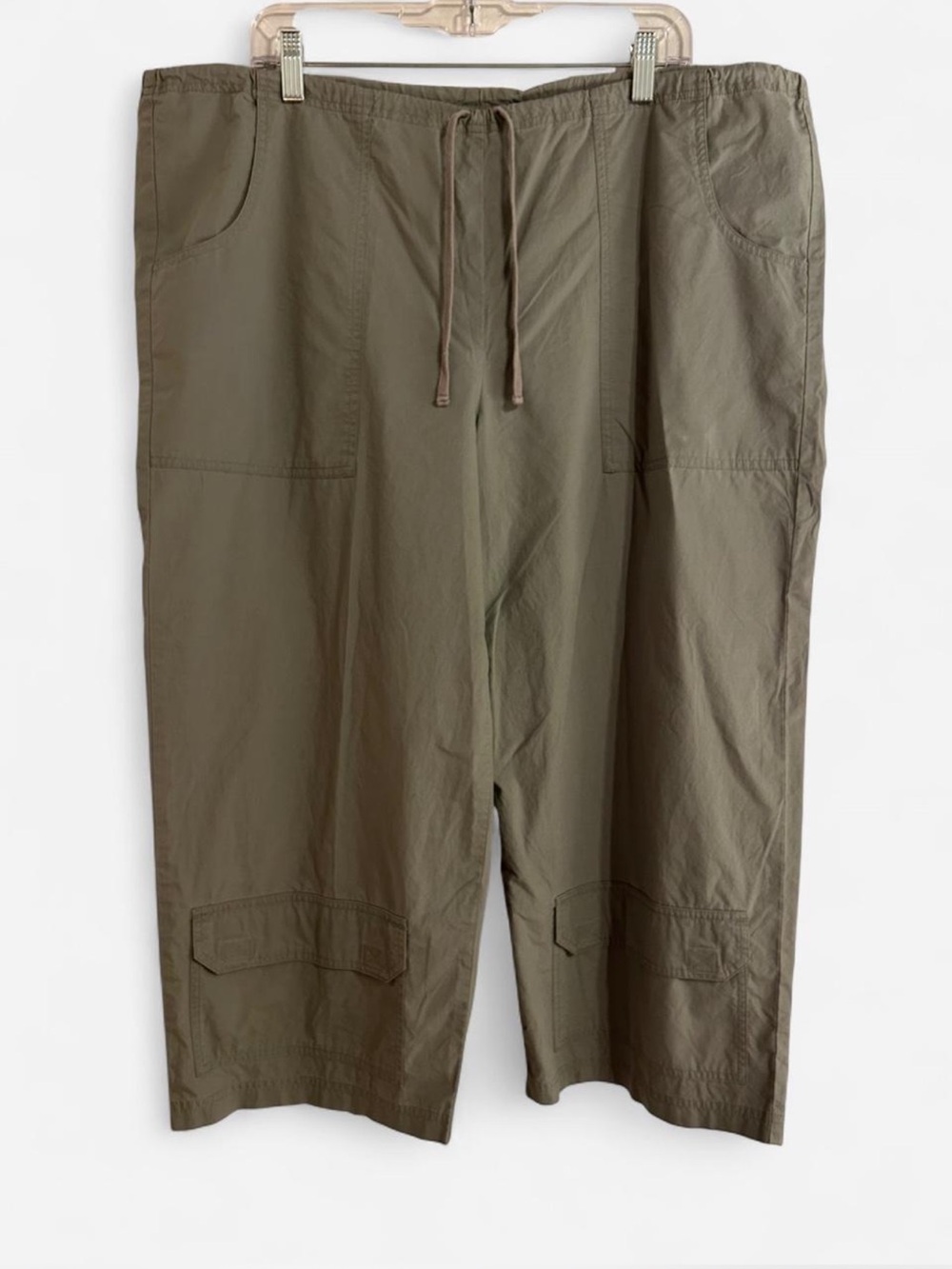 Chico’s Design Olive Green Cotton Cargo Capris Women’s Size 3 (XL/16-18)